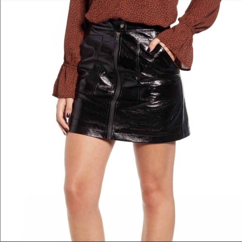 Minkpink Faux Leather Zip Front Mini Skirt With Pockets Shiny Black Size Small
